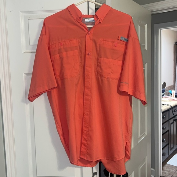 Columbia button down - Picture 1 of 2